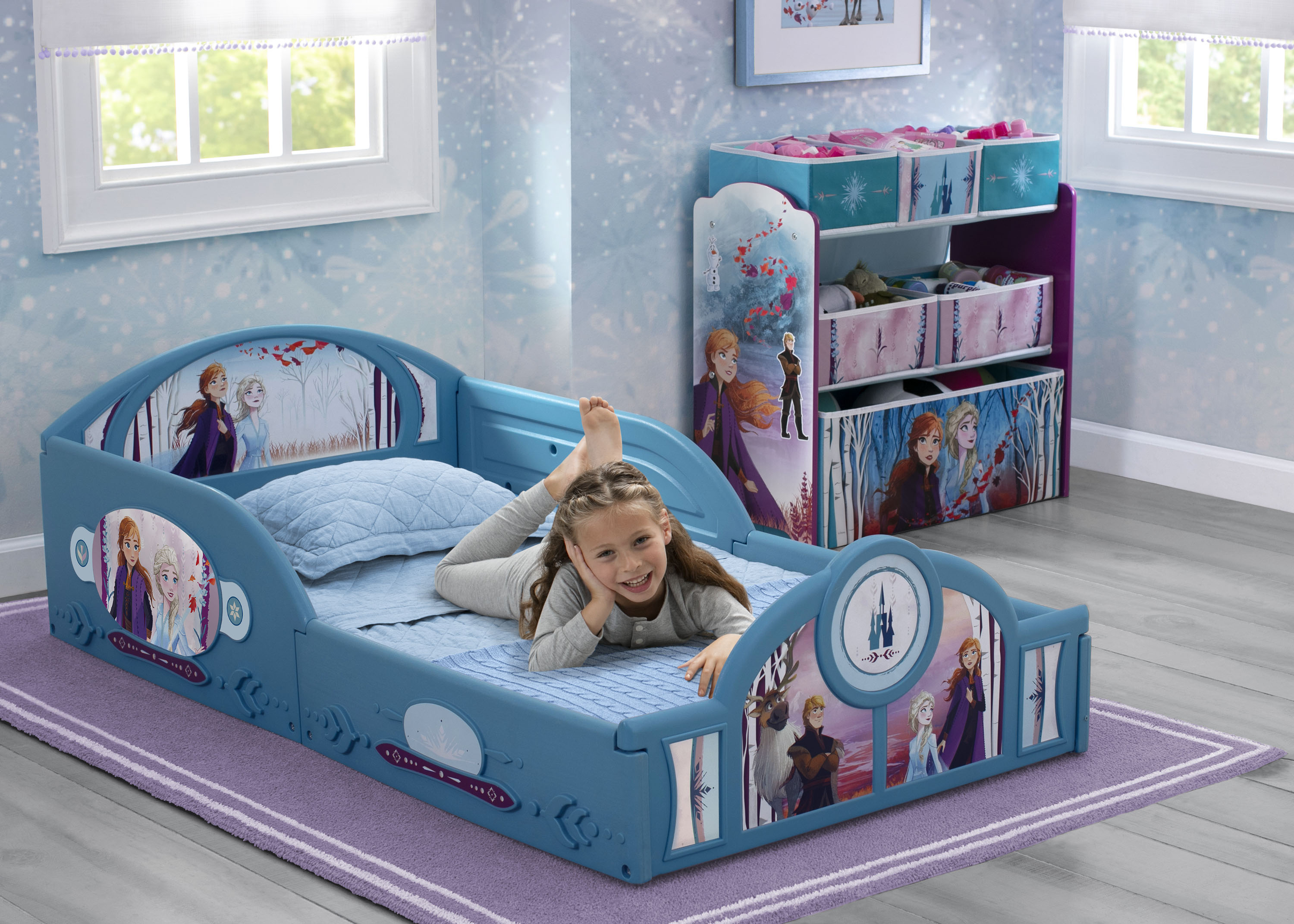 Delta Children Disney Frozen II Plastic Sleep and Play Toddler