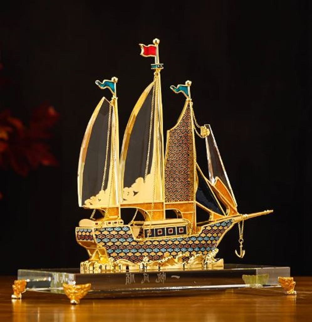 CT193B131 HAOYUN โมเดลเรือใบ เรือใบ ของขวัญขึ้นบ้านใหม่ โมเดลพร้อมกล่องของขวัญ