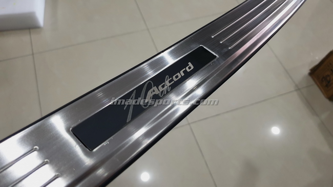 กาบฝาท้ายกันชน ด้านนอก Accord G10