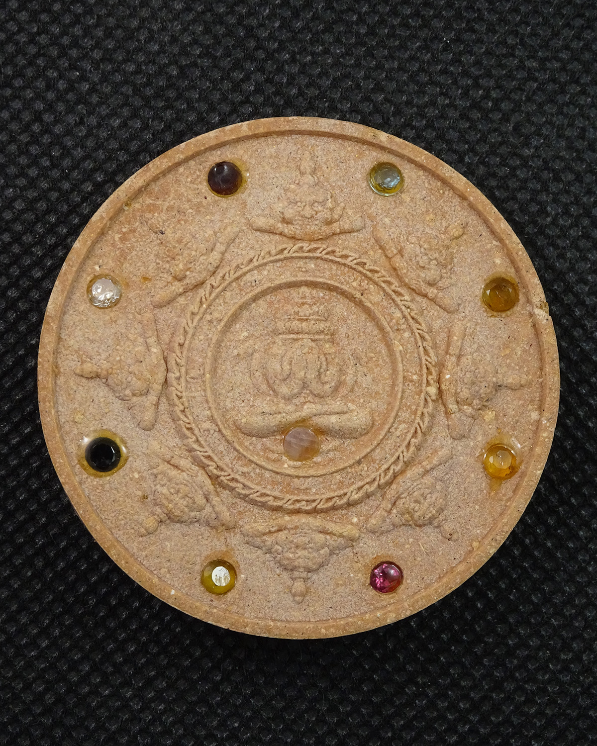 จตุคามรามเทพ รุ่น"อัญมณีเสริมดวง" อาจาย์มนัส วัดทุ่งจันดำ เนื้อน้ำตาล