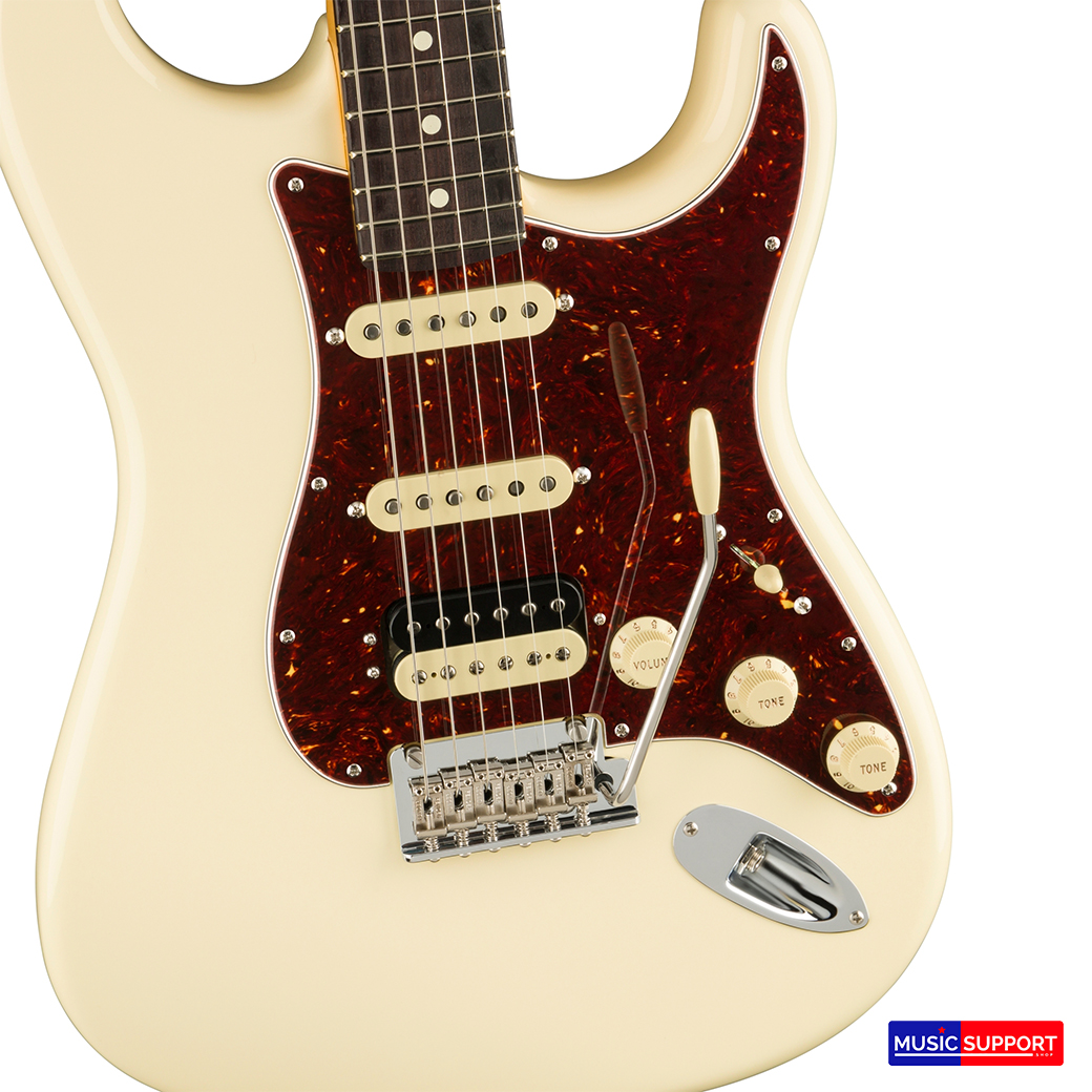 กีตาร์ไฟฟ้า Fender American Professional II Stratocaster HSS RW