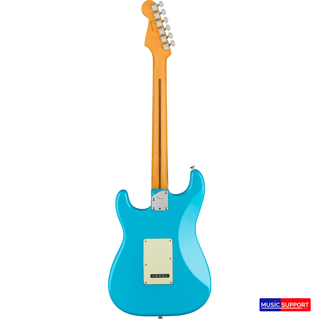 กีตาร์ไฟฟ้า Fender American Professional II Stratocaster RW