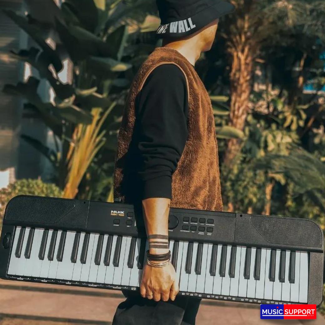 NUX NEK-100 61-KEY PORTABLE KEYBOARD