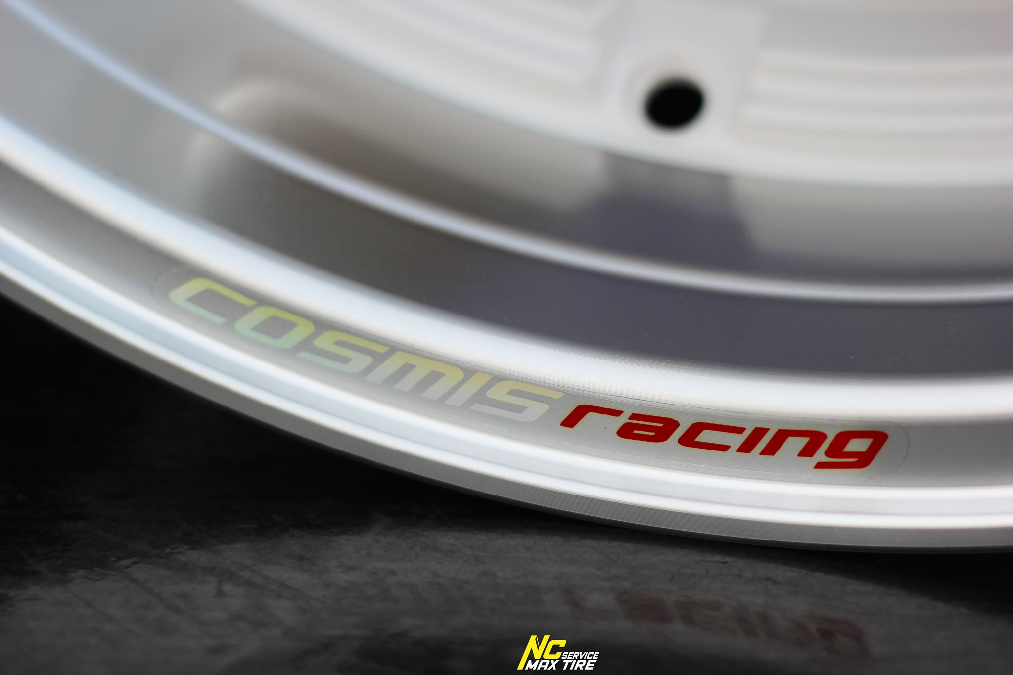 ล้อแม็กขอบ18 / Cosmis / Type-R Revolution / ล้อแม็กสีพิเศษ / 18x8.5 6H139.7 ET22 / CUSTOM COLOR / ล้อแม็กขาวทั้งวง+ขอบเงา+เพลท / ล้อแม็กสำหรับรถกระบะ