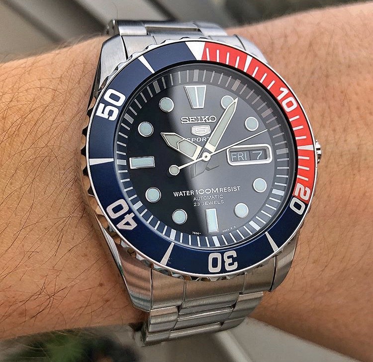 Seiko Pepsi Submarine SNZF15K1 หายากมากเลิกผลิตแล้ว