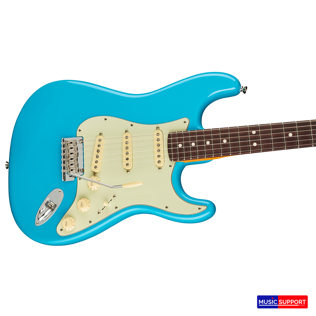 กีตาร์ไฟฟ้า Fender American Professional II Stratocaster RW