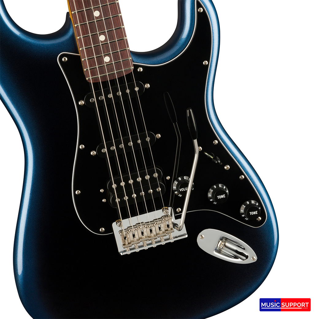กีตาร์ไฟฟ้า Fender American Professional II Stratocaster HSS RW