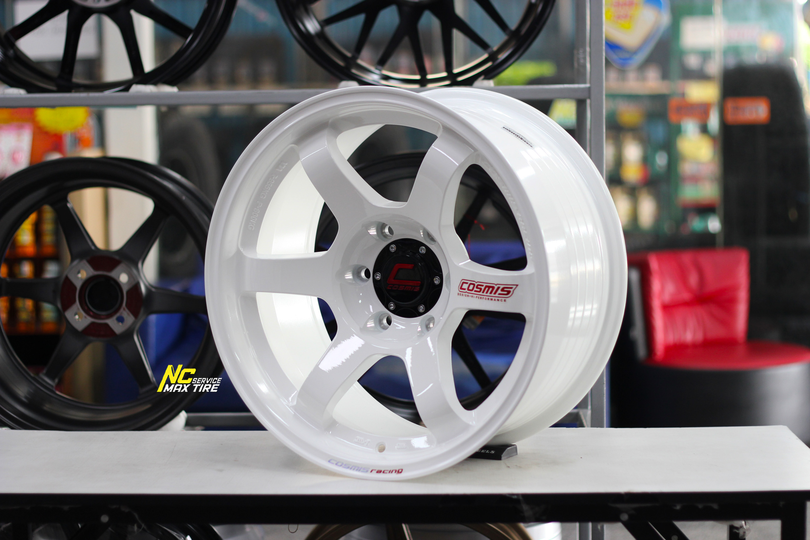 ล้อแม็กขอบ18 / Cosmis / RG06S / ล้อแม็กสีขาว / 18×9.0 6H139.7 ET0