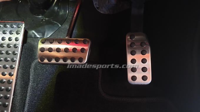 แป้นเบรค คันเร่ง ครัช Autoและ Manual M/T (MDL และMG styles)