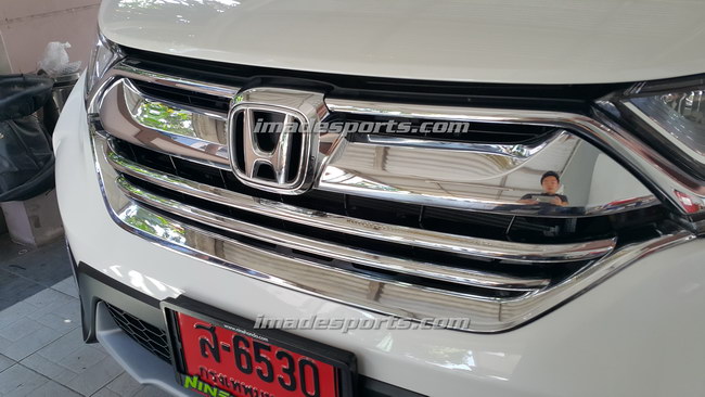 คิ้วช่องลมกระจังหน้า CRV G5 (Black Kevlar/ Silver)