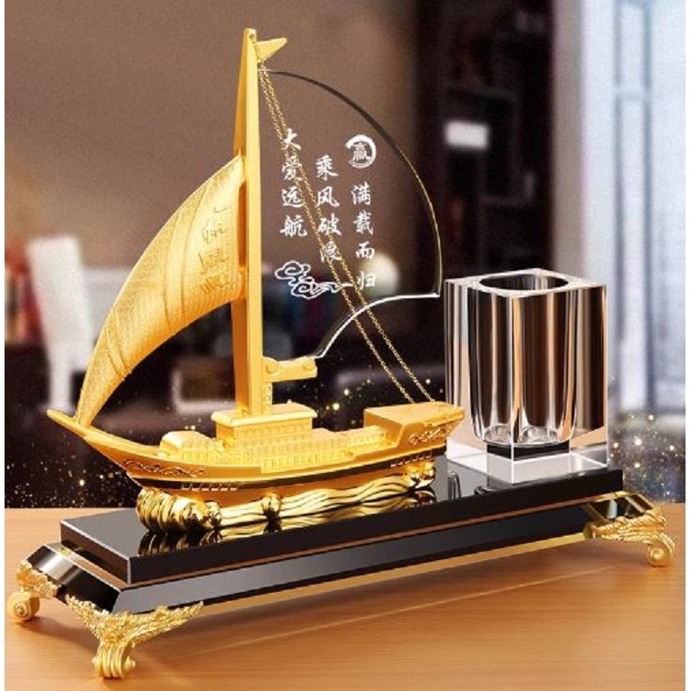 CT029D102 HOMMY ของตั้งโชว์ ของตั้งโต๊ะ เรือใบ ใส่ปากกา มังกร