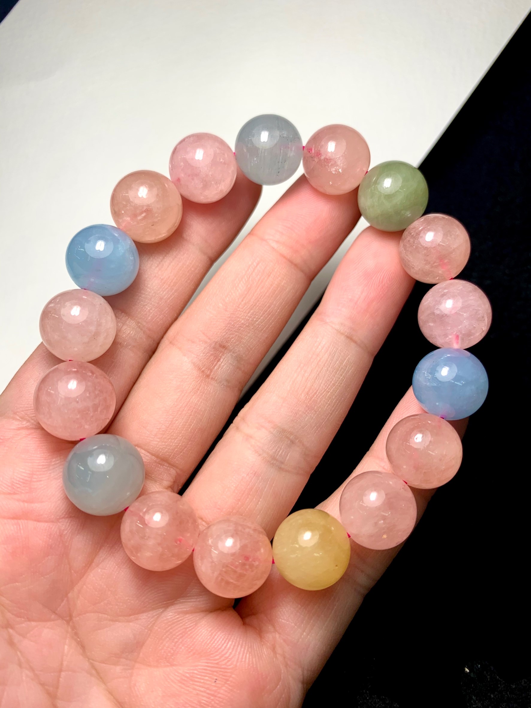 เบริล (Beryl) เกรดAA+ ขนาด 12.5 MM เนื้อกึ่งใส สีสันสวยงดงาม