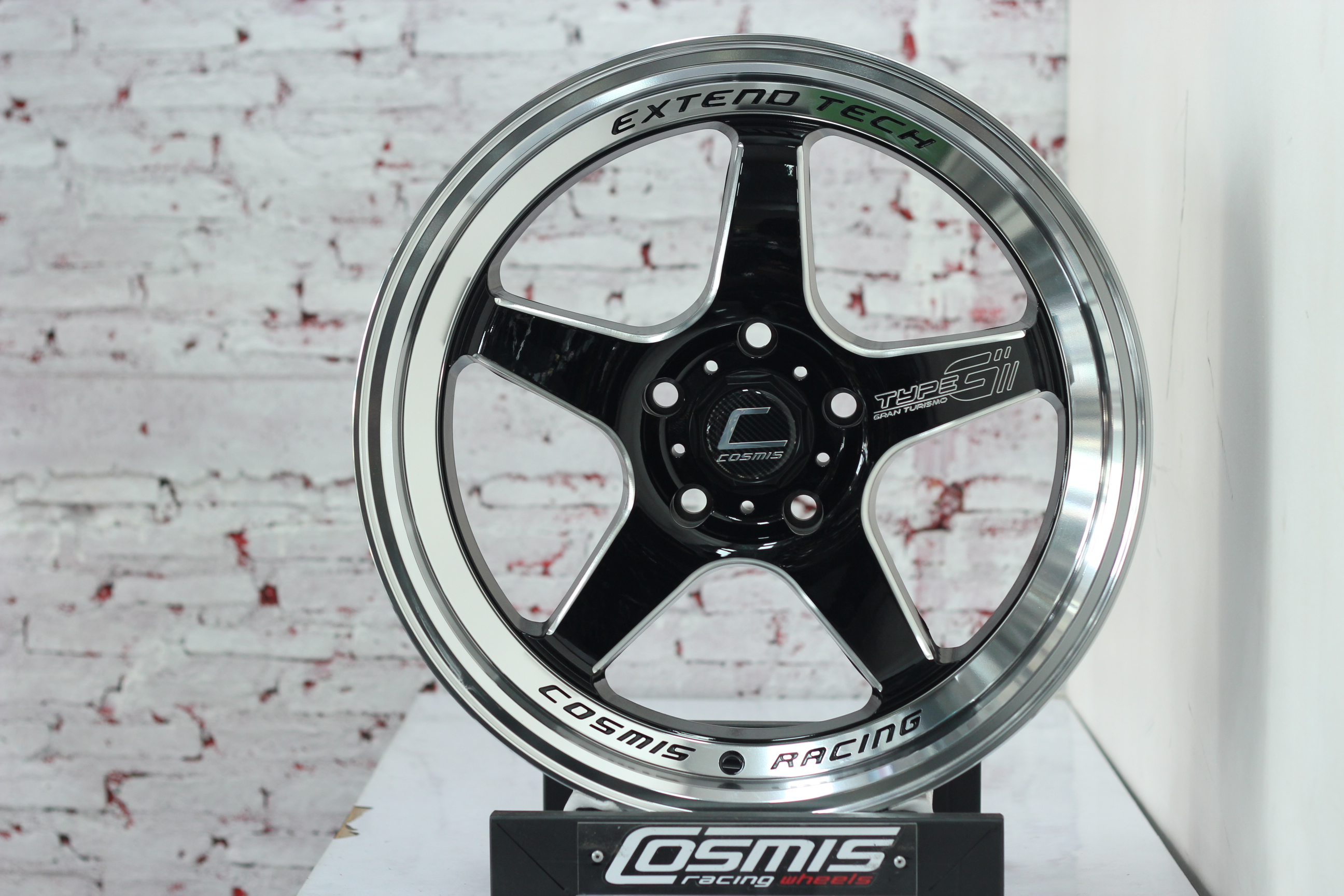 ล้อแม็กขอบ17 COSMIS TYPE-G V.2 สีเงินหน้าดำ สำหรับรถเก๋ง (ราคาต่อวง)