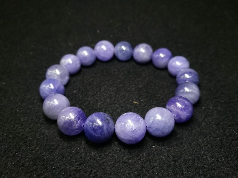 “หินแทนซาไนท์ Tanzanite” หินตระกูลอัญมณีหายาก