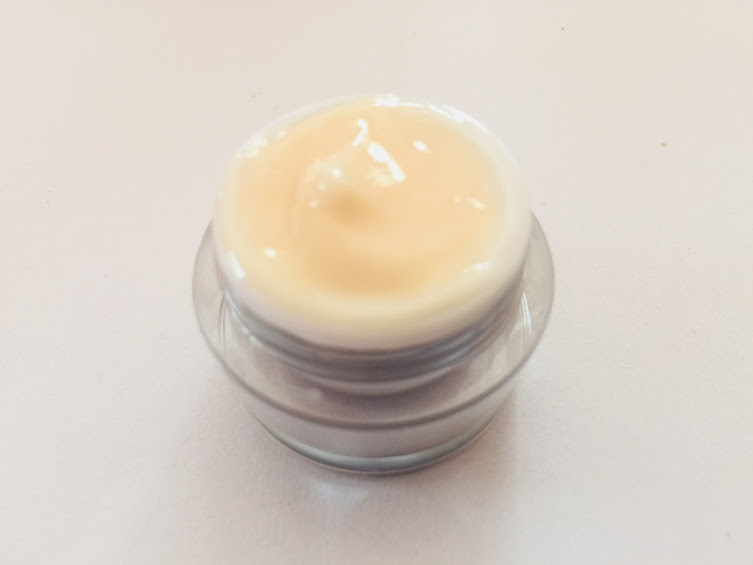 จีพี ไวท์เทนนิ่ง ครีม (GP Whitening Cream 15 g.)