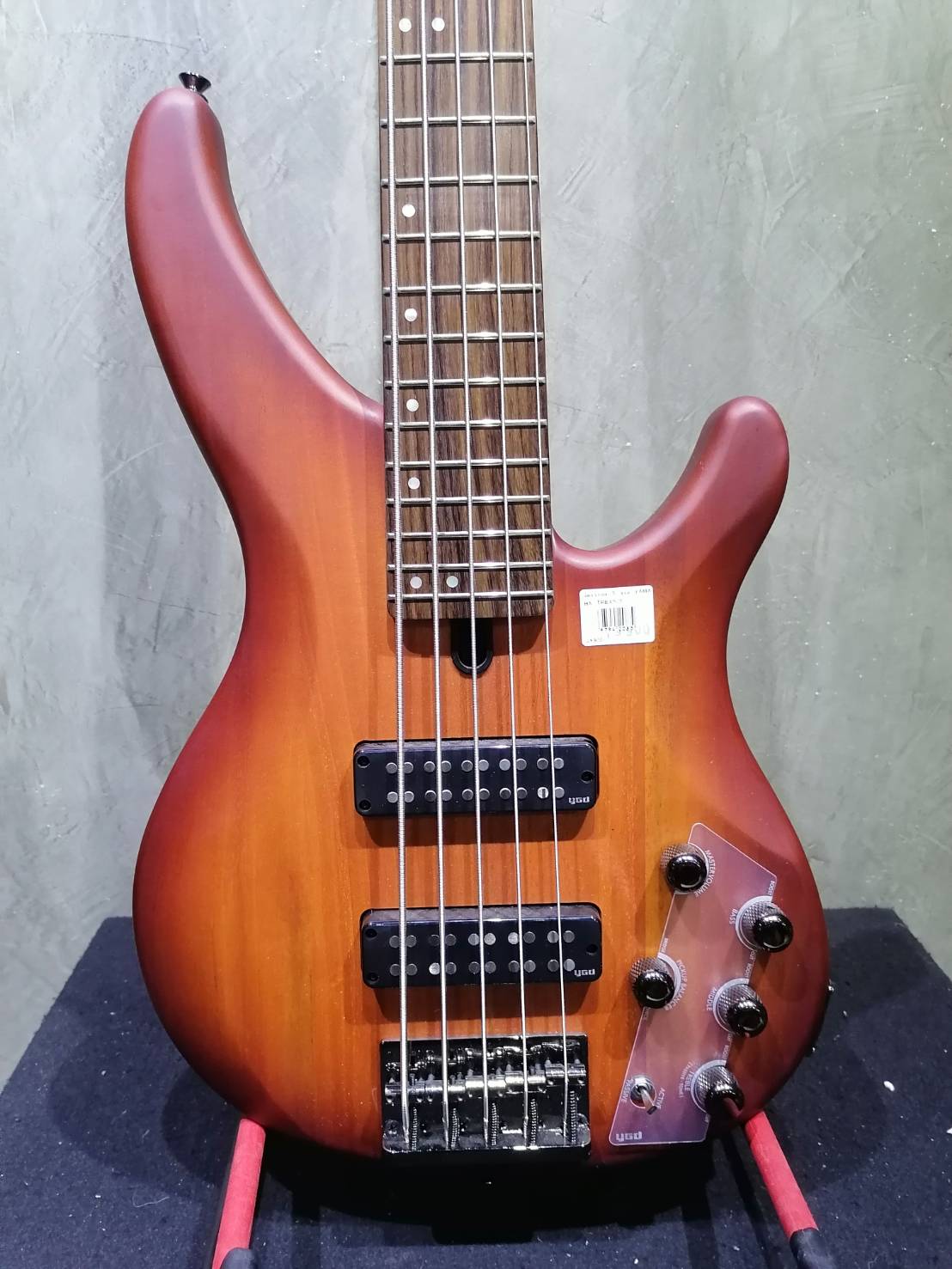 เบสไฟฟ้า Yamaha TRBX505 5-String