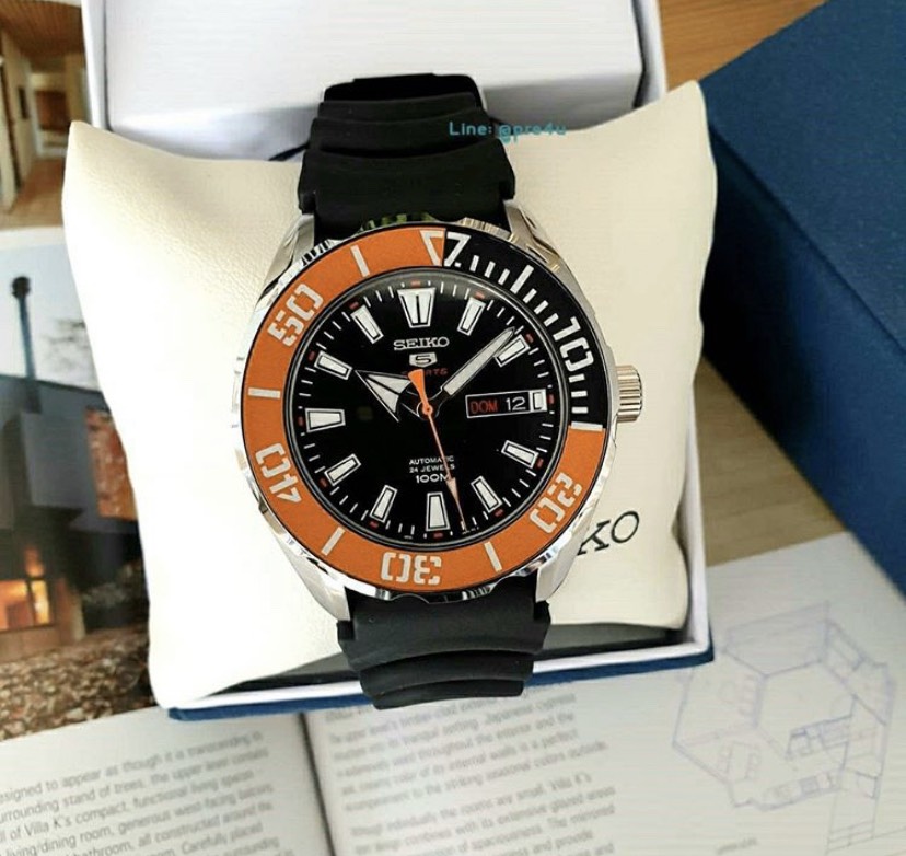 Seiko Mini Monster Black Orange