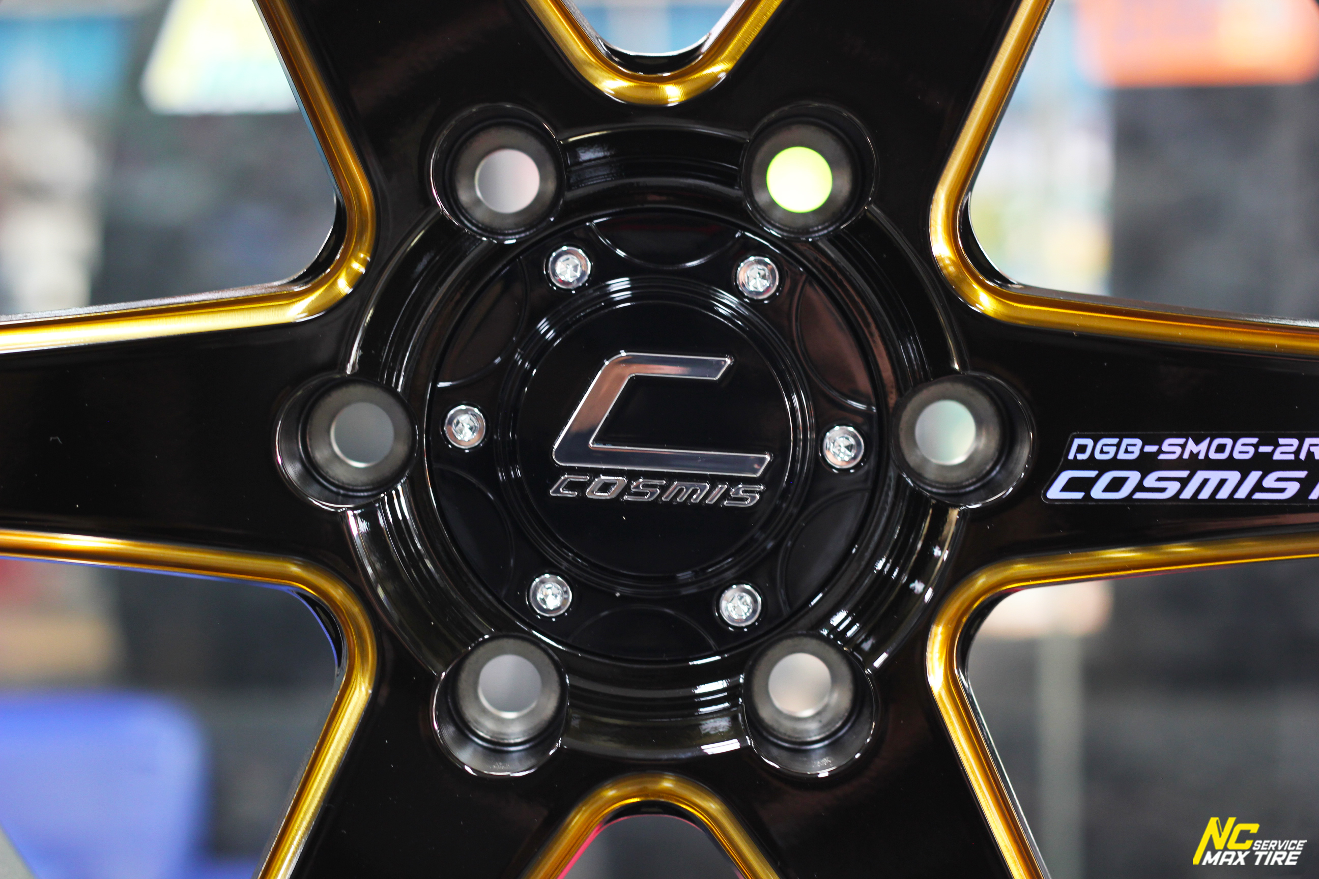 ล้อแม็กขอบ18 / Cosmis / DGB-SM06-2R / 18x9.0 6H139.7 ET35 / Extend tech / SUV / PPV