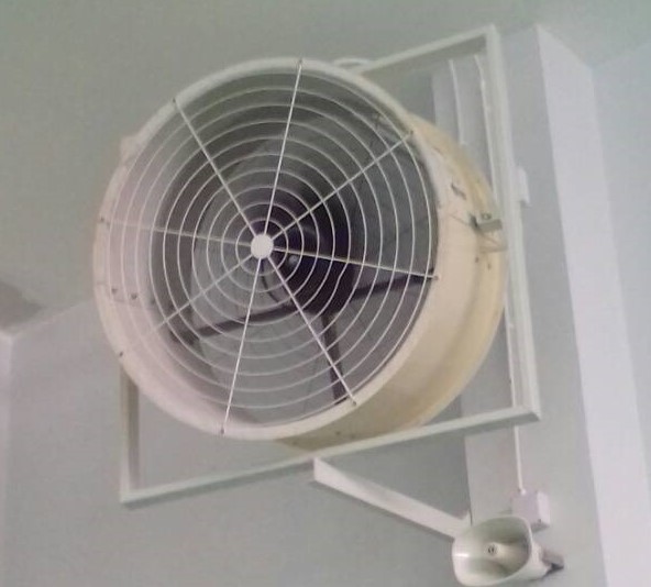 พัดลมส่งลมโครงไฟเบอร์กลาส ขนาด ใบพัดลม 42" 0.75 Kw 3P