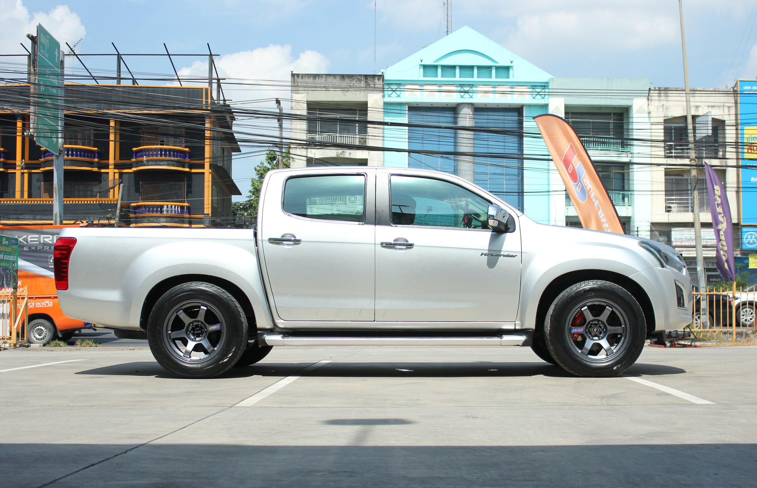 [ NCชลรีวิว.EP49 ] ยีราฟแคะ อัดยาง265/60R18 / ISUZU D-MAX / 18x9.0 6H139.7 ET0 / Cosmis RG-06S