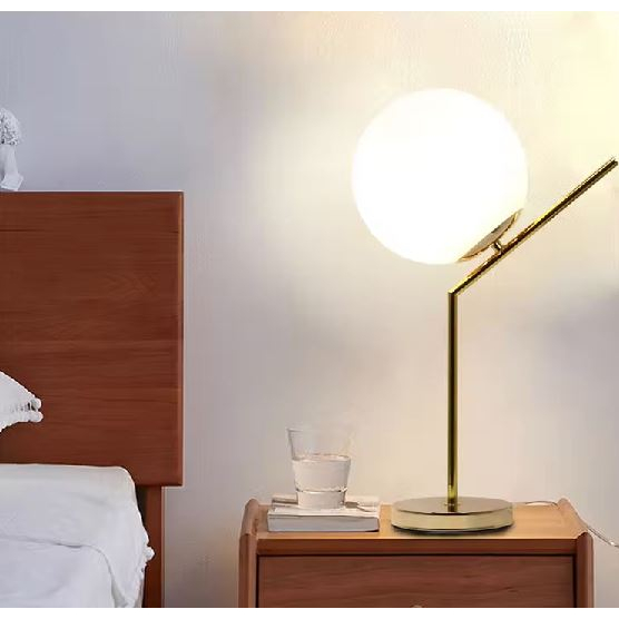 CT174A121 SOTMIA โคมไฟตั้งโต๊ะ โคมไฟตั้งโต๊ะสไตล์นอร์ดิก โคมไฟตั้งโต๊ะสีทอง โคมไฟห้องนั่งเล่น โคมไฟห้องทำงาน