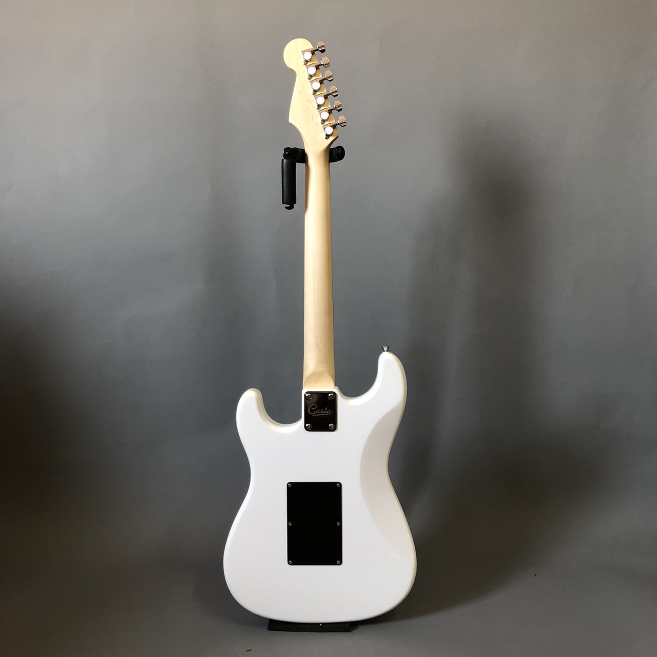 Gusta GST-01 HH กีตาร์ไฟฟ้าทรง Stratocaster