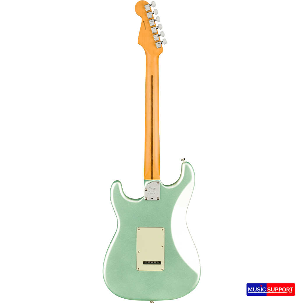 กีตาร์ไฟฟ้า Fender American Professional II Stratocaster RW