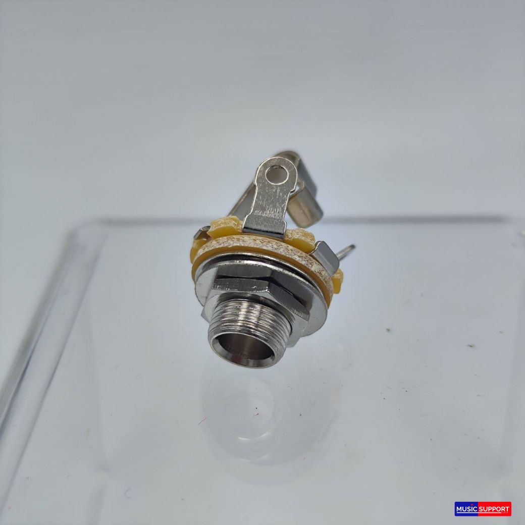 แจ๊คตัวเมีย Soundking CC216