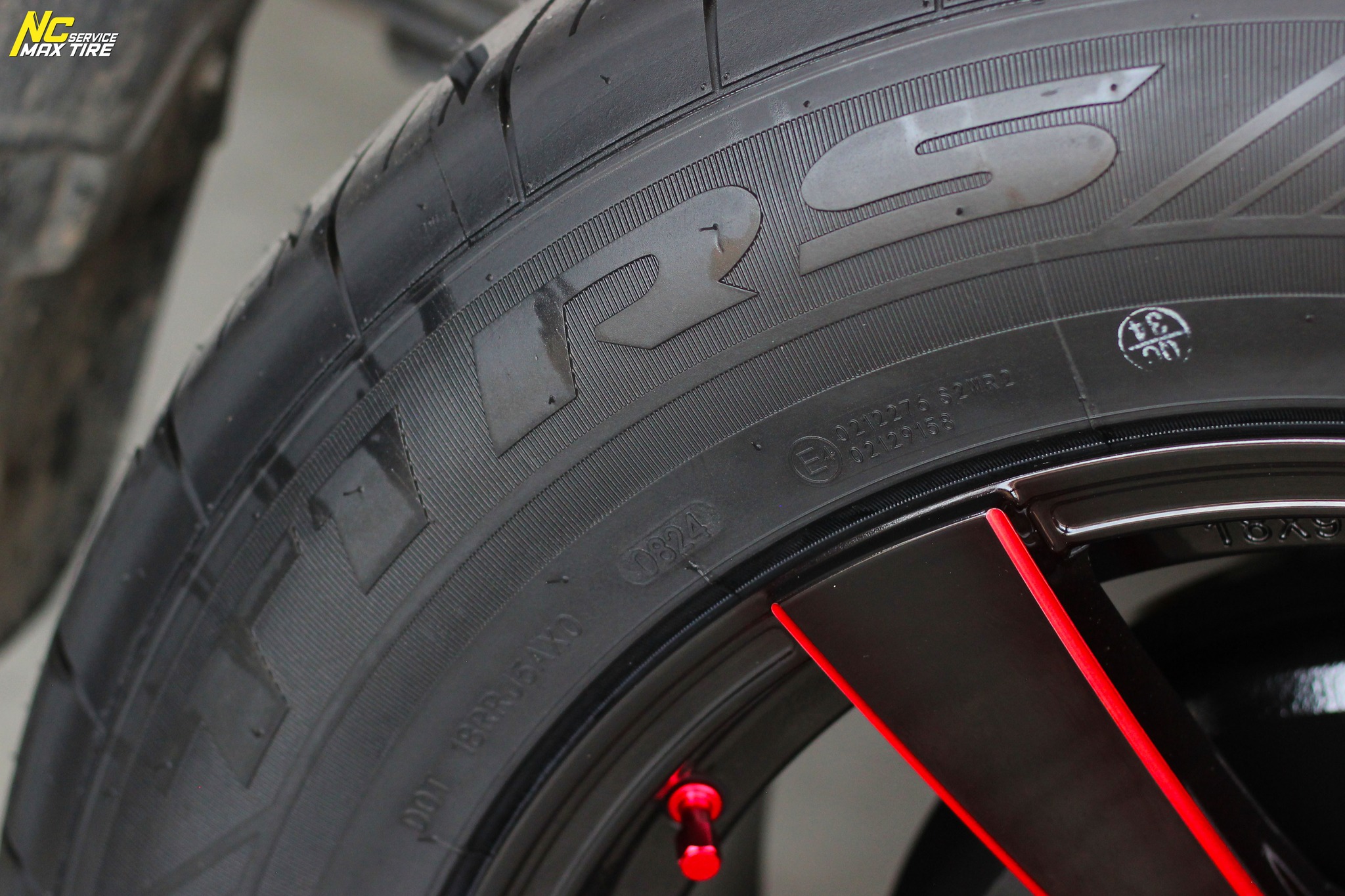 ISUZU D-MAX / ล้อแม็กขอบ18 / ล้อแม็กสำหรับรถกระบะ / Cosmis / FATTAH SPORT-VIP / 18x9.0 6H139.7 ET25 / T1RS / 265/60R18 / SUV / PPV / NC