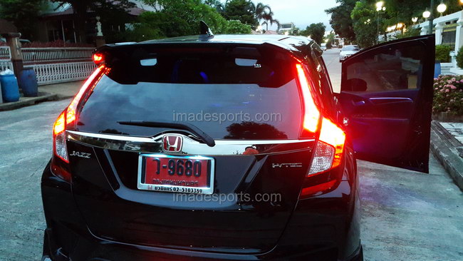 ไฟท้าย แนวตั้ง LED Jazz GK Sport