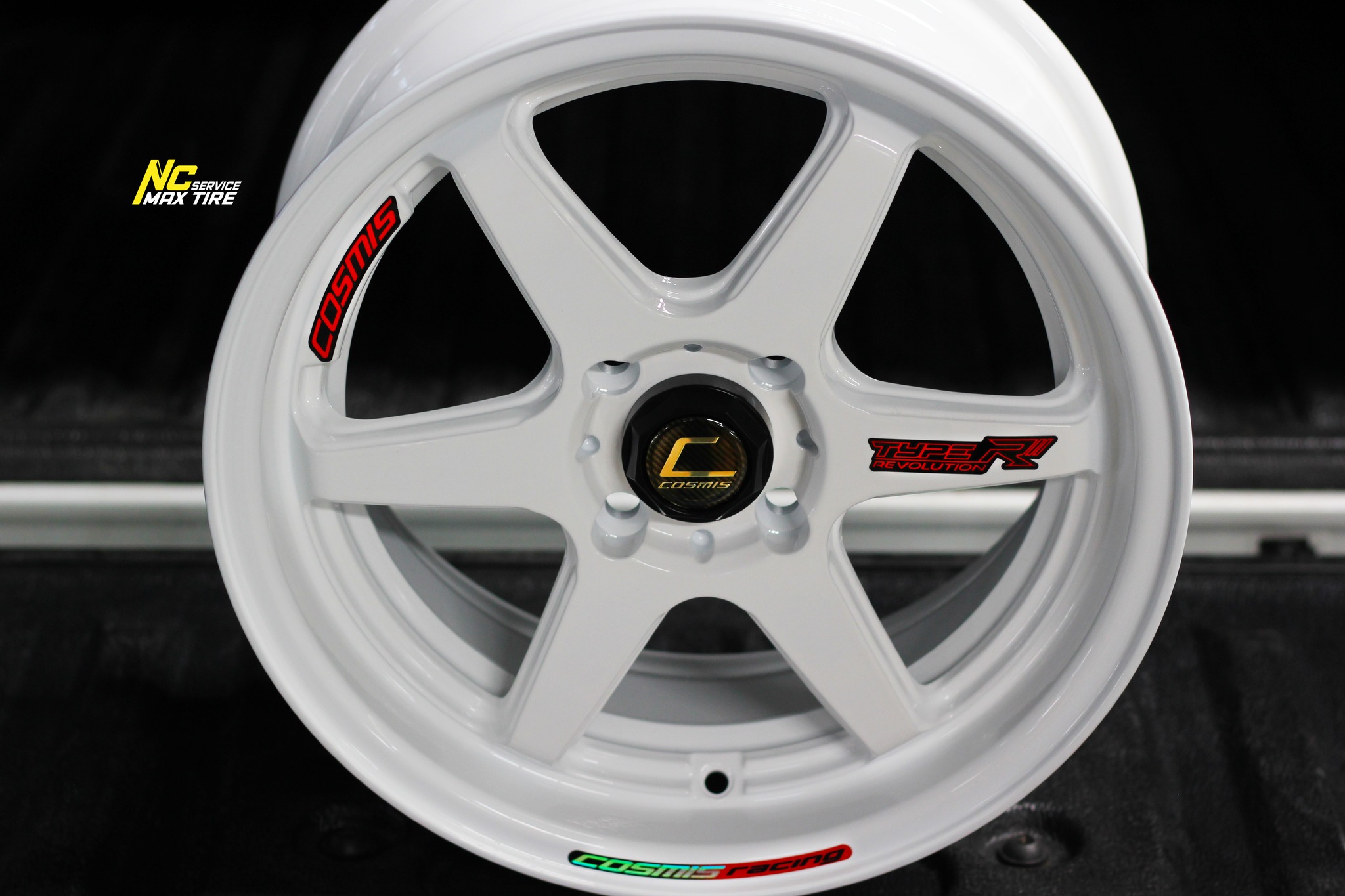 ล้อแม็กขอบ15 / Cosmis / Type-R Revolution / 15x7.0 4H100 ET35 / ล้อแม็กสีขาวทั้งวง+เพลท / ล้อแม็กสี Custom Color / ล้อแม็กสำหรับรถเก๋ง / ล้อแม็กสวยๆ / NC