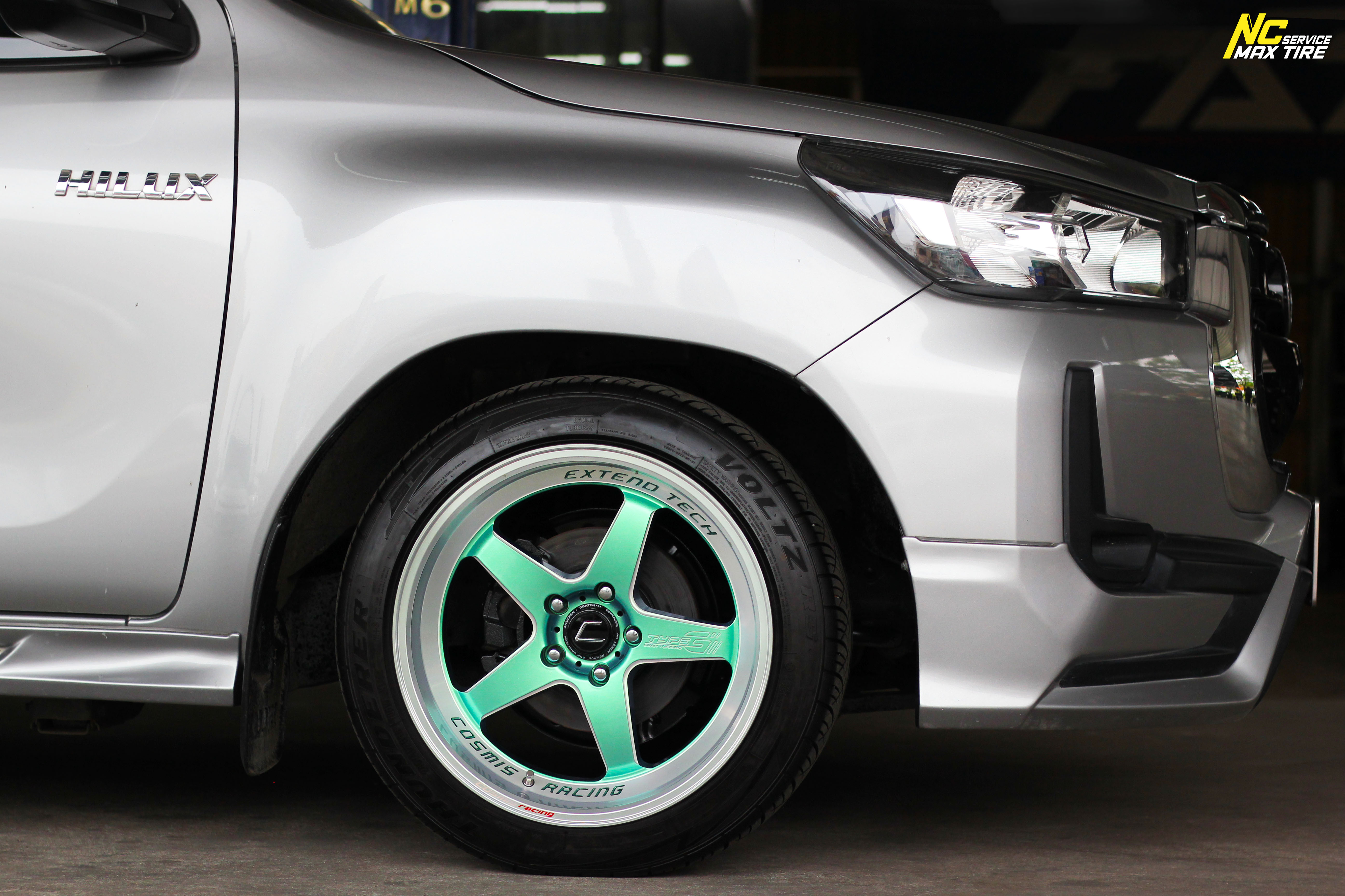 Toyota Revo / Z-Edition / ล้อแม็กขอบ18 / Cosmis / Type-G GrandTurismo / 18x9.5/10.5 6H139.7 ET12/8 / ล้อแม็กสีเขียว+ขอบเงา+CNCข้างก้าน+ตัวหนังสือ / ล้อแม็กสีพิเศษ / Custom Color / ล้อแม็กสวยๆ / NC