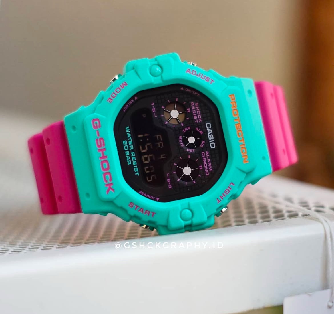 G-Shock สีพิเศษ Special Edition รุ่น DW-5900DN