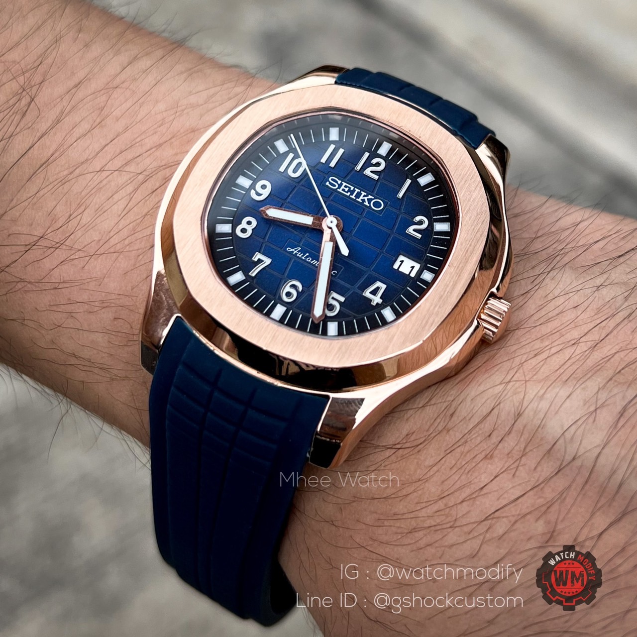 SEIKO Aquanaut Blue Navy Waffle Dial Rosegold with Blue Waffle Rubber Strap