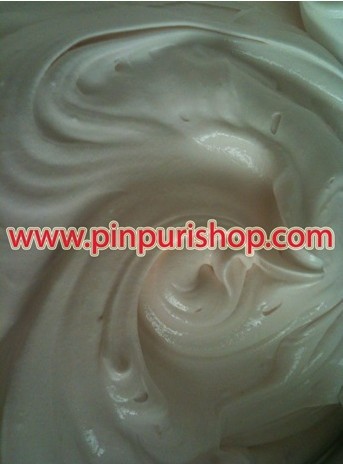 ขายส่ง ครีมน้ำนมข้าว คอลลาเจน สูตรเพิ่มขาวใส ขนาด 100 กรัม ราคา 450 บาท