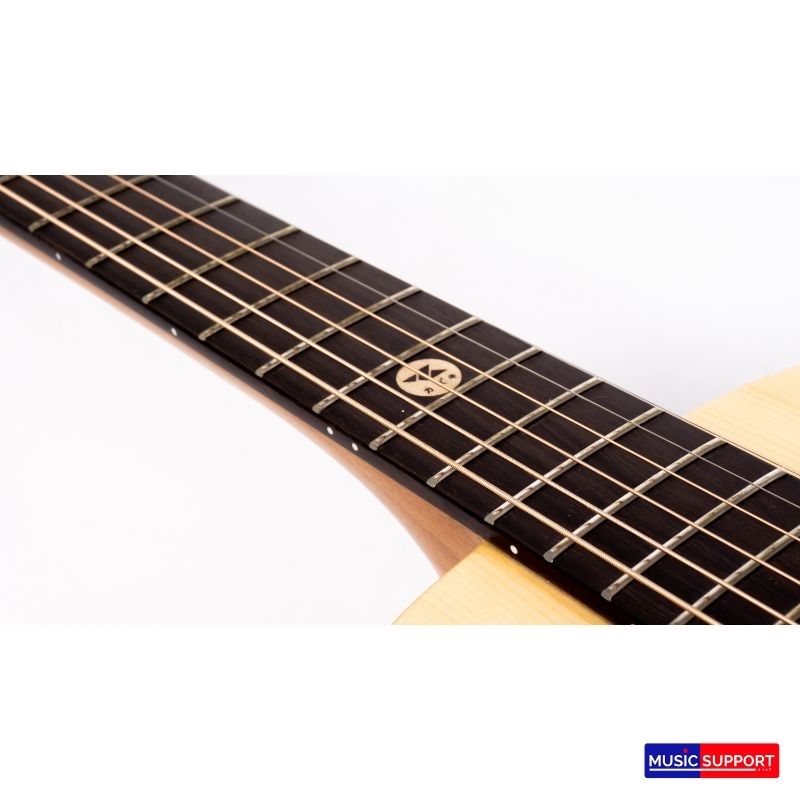 Kazuki โปร่ง 40" Top Solid รุ่น AKZ-SOUL-PL ทรง Palor +กระเป๋า