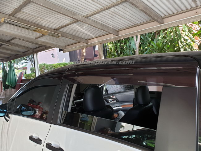 กันสาดสปอร์ต Toyota Sienta Black Sport (PMMA)