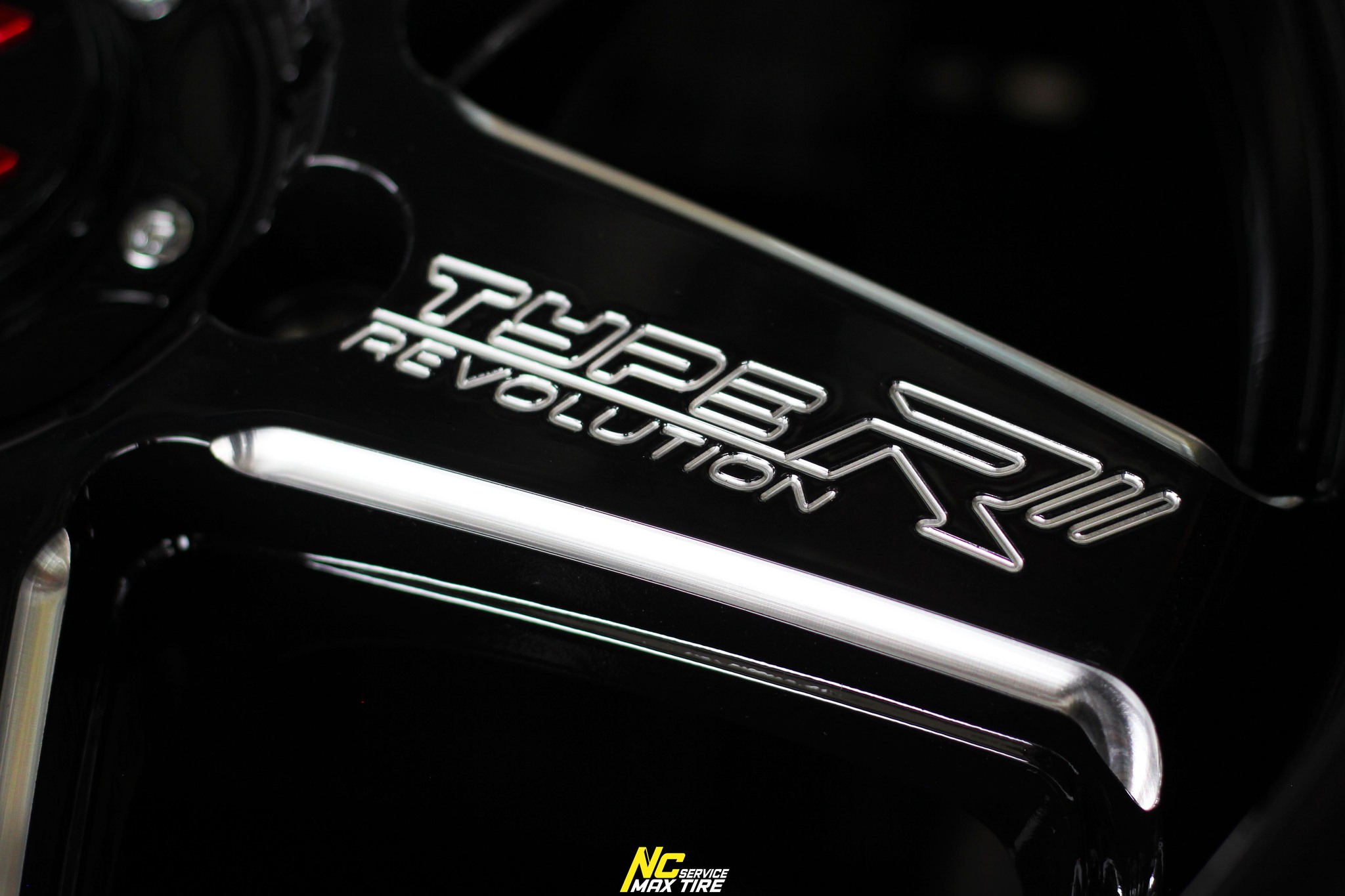 ล้อแม็กขอบ18 / Cosmis : Type-R Revolution / 18x8.5 6H139.7 ET22 / ล้อแม็กสีดำCNCข้างก้านCNCตัวหนังสือ / ล้อแม็กสำหรับรถกระบะ / NCล้อแม็ก