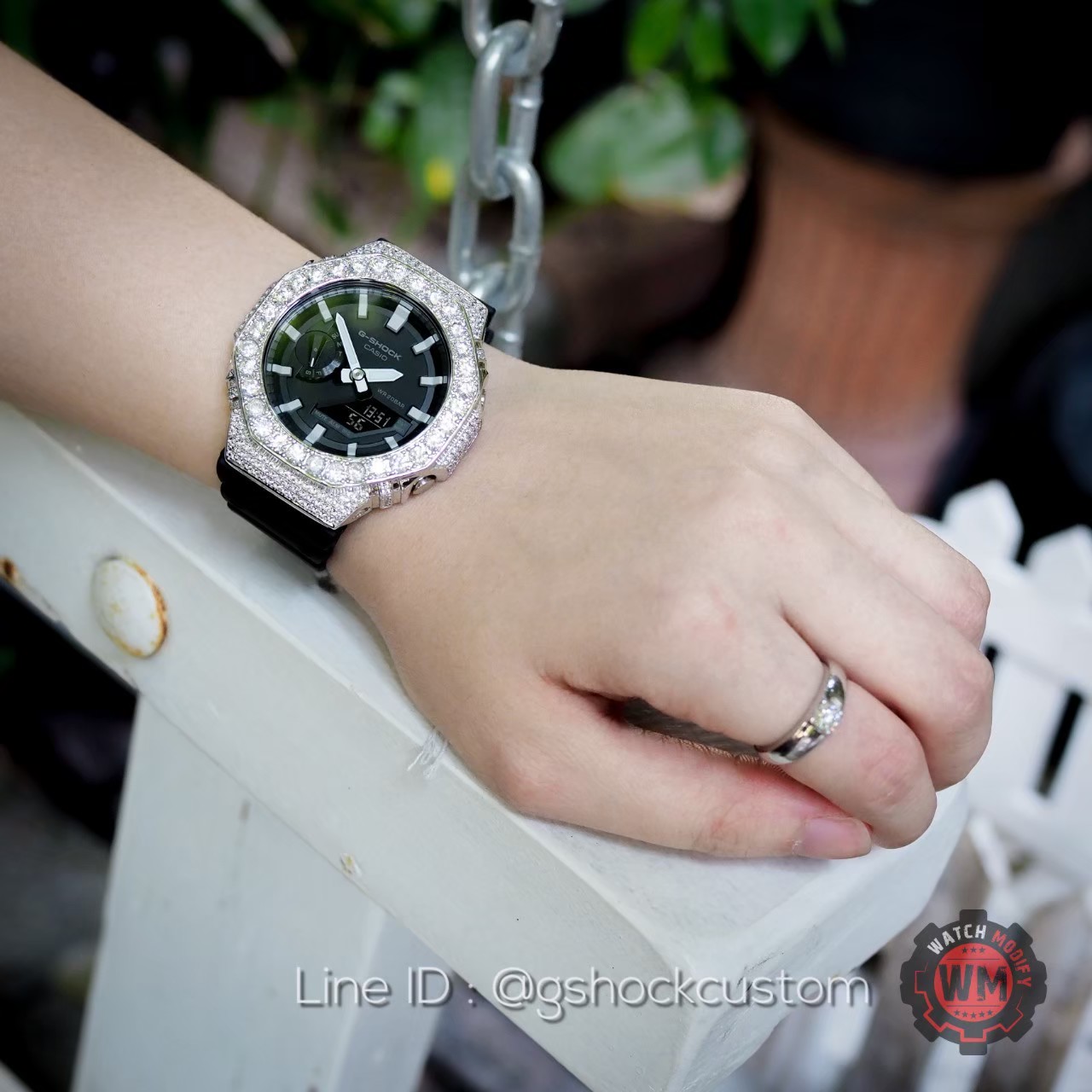 G-Shock AP ฝังเพชรคริสตัล รุ่น Ga-2100-1A