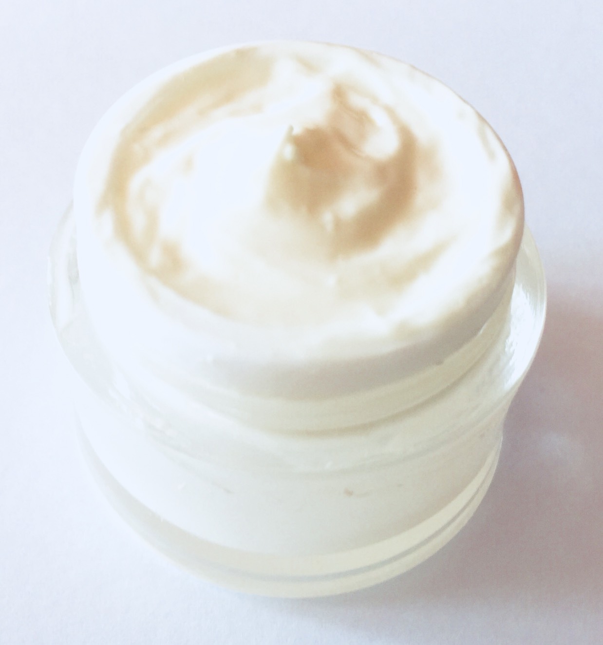 ซันสกรีน ไวท์เทนนิ่ง ครีม 30 กรัม (SUNSCREEN WHITENING CREAM 30g)