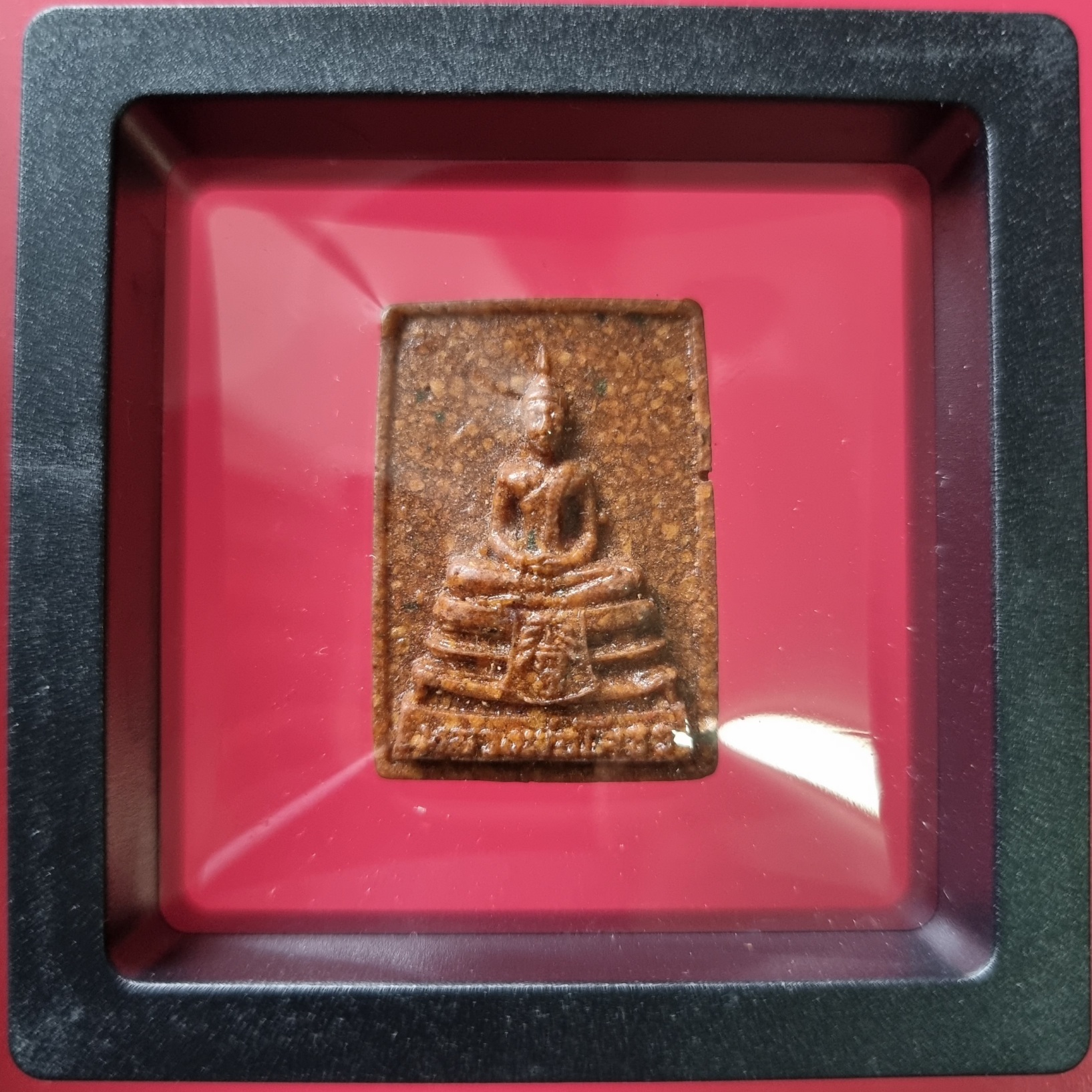 หลวงพ่อโสธร เนื้อกระเบื้องหลังคาโบสถ์ พิมพ์สี่เหลี่ยม