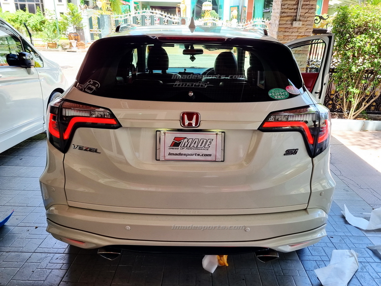 โคมไฟท้าย HRV S-Black Edition STYLE (White)