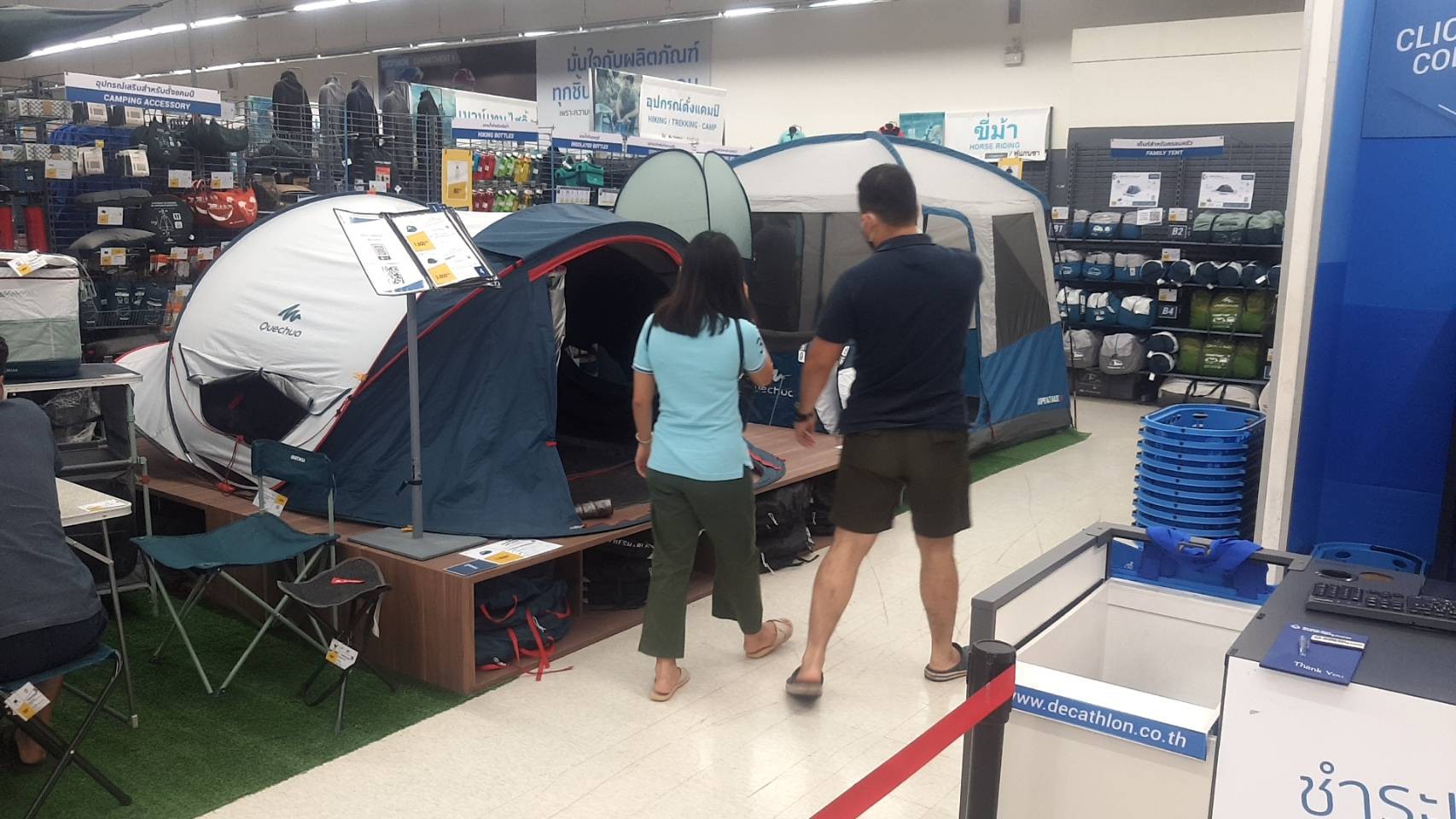 ชั้นวางสินค้า (Decathlon)