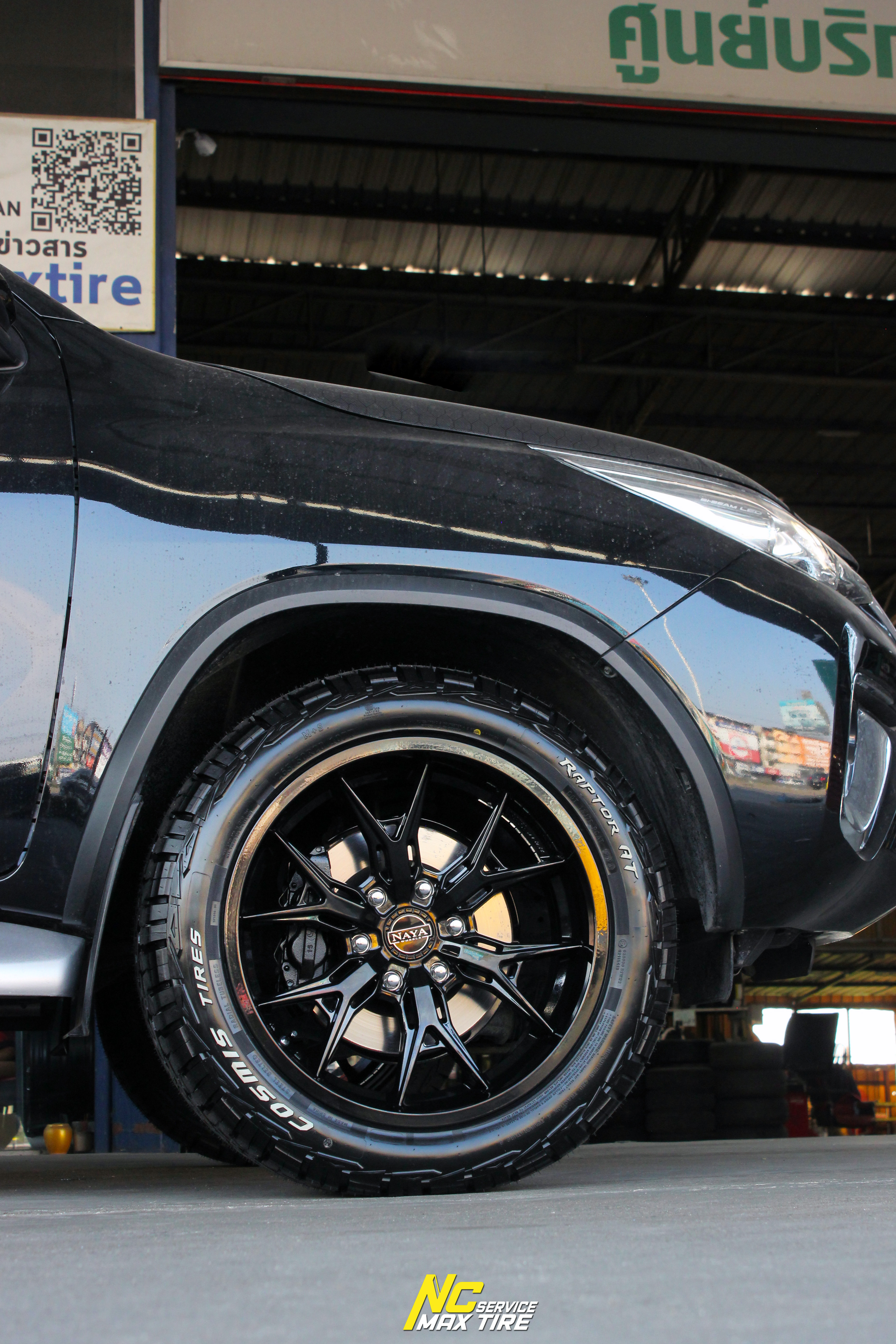 Toyota Fortuner / ล้อแม็กขอบ20 / NAYA / Alpha-T6 / ล้อแม็กสีดำเงาทั้งวง / Raptor AT / 265/50R20 / NCmaxtireService