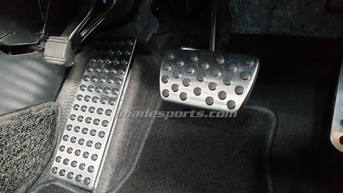 แป้นเบรค คันเร่ง ครัช Auto และ Manual (MDL และMG styles)