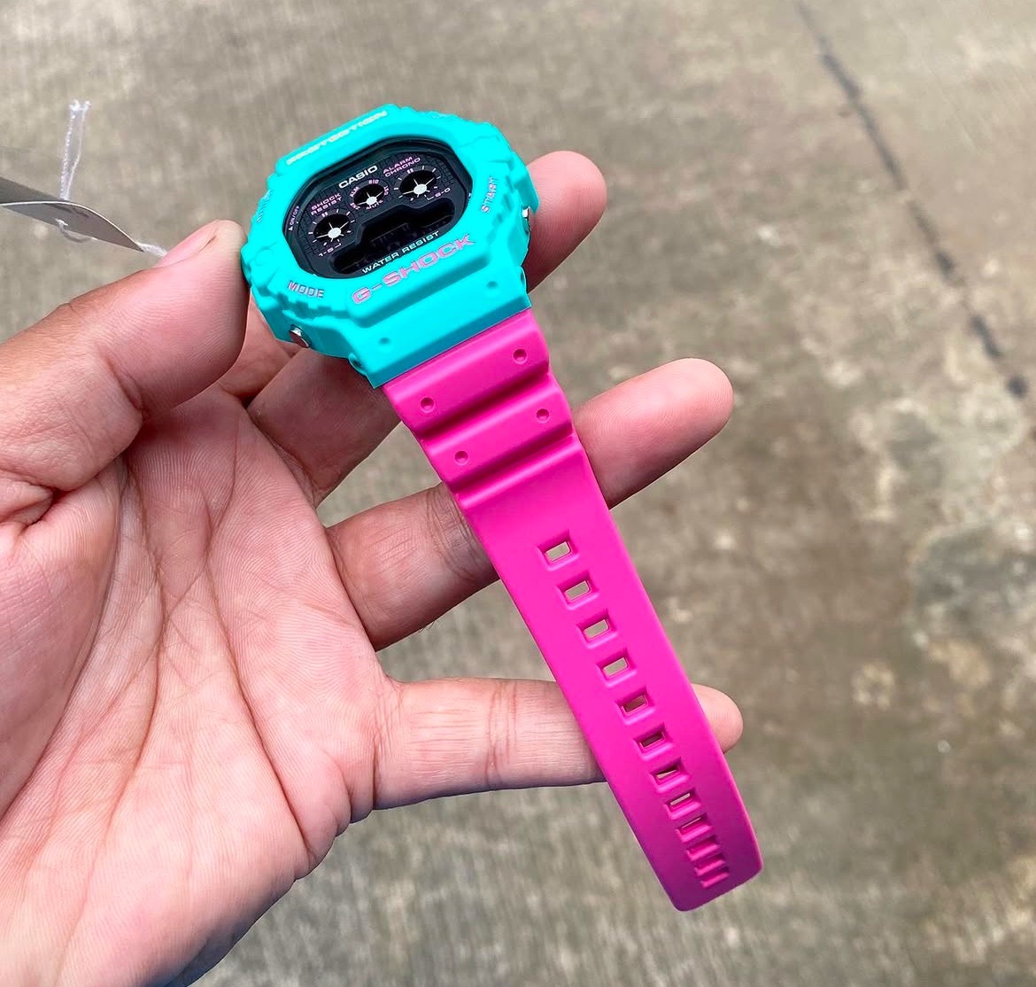 G-Shock สีพิเศษ Special Edition รุ่น DW-5900DN