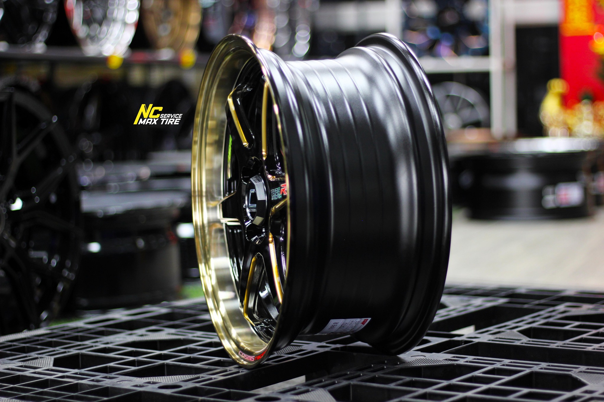 ล้อแม็กขอบ15 / Cosmis / Type-R Revolution / 15x7.0 4H100 ET35 / ล้อแม็กสีดำขอบไดร์ทอง+CNCข้างก้านทอง+เพลท / ล้อแม็กสวยๆ / ล้อแม็กสำหรับรถเก๋ง / City Car / Eco Car / NC