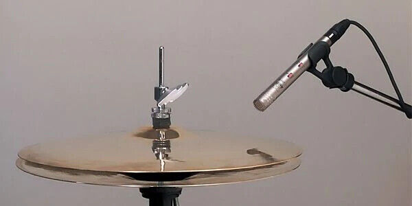 AKG C451B Small-diaphragm Cardioid Condenser Microphone