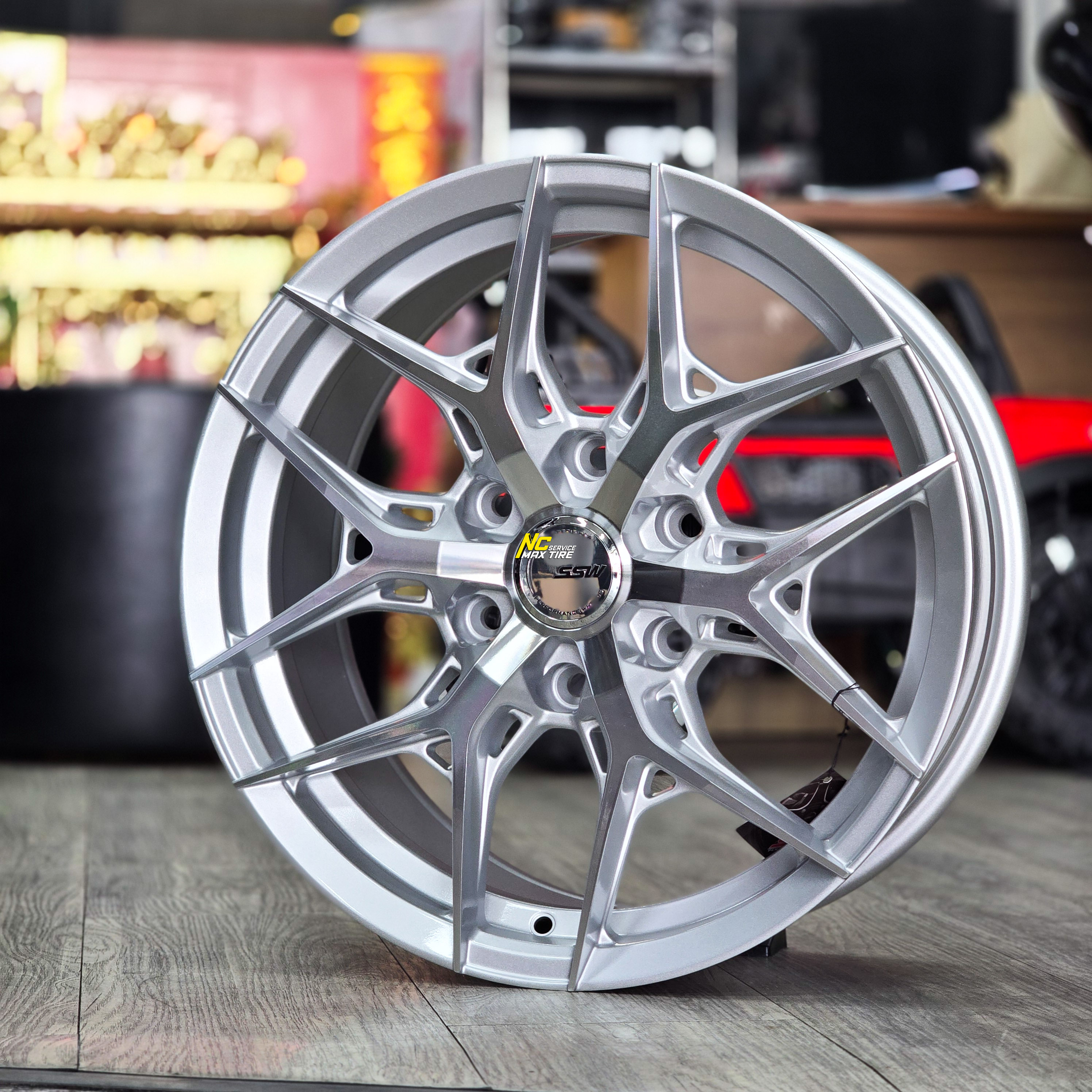 ล้อแม็ก Hyundai H1 ขอบ18 / SSW386 / เงินกลึงหน้าเงา / 18x8.0 6H139.7 ET40