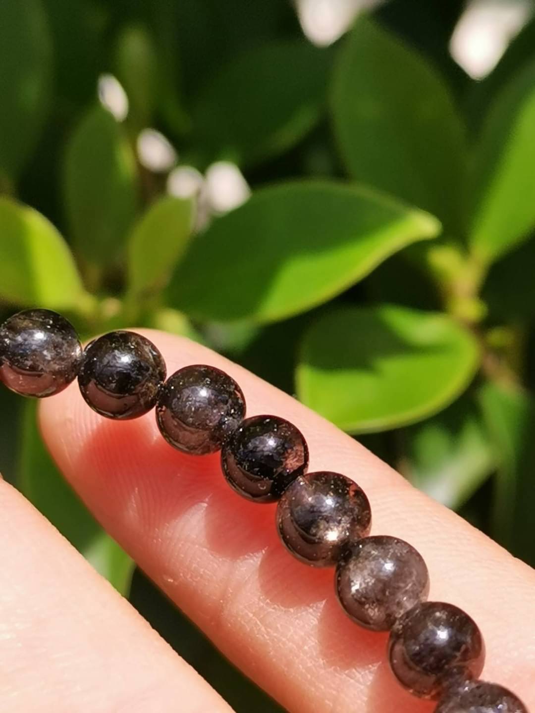 หิมาลายันควอตซ์ (Himalayan Black Quartz หรือ Tibetan Quartz) เนปาล ขนาด 5.7 mm